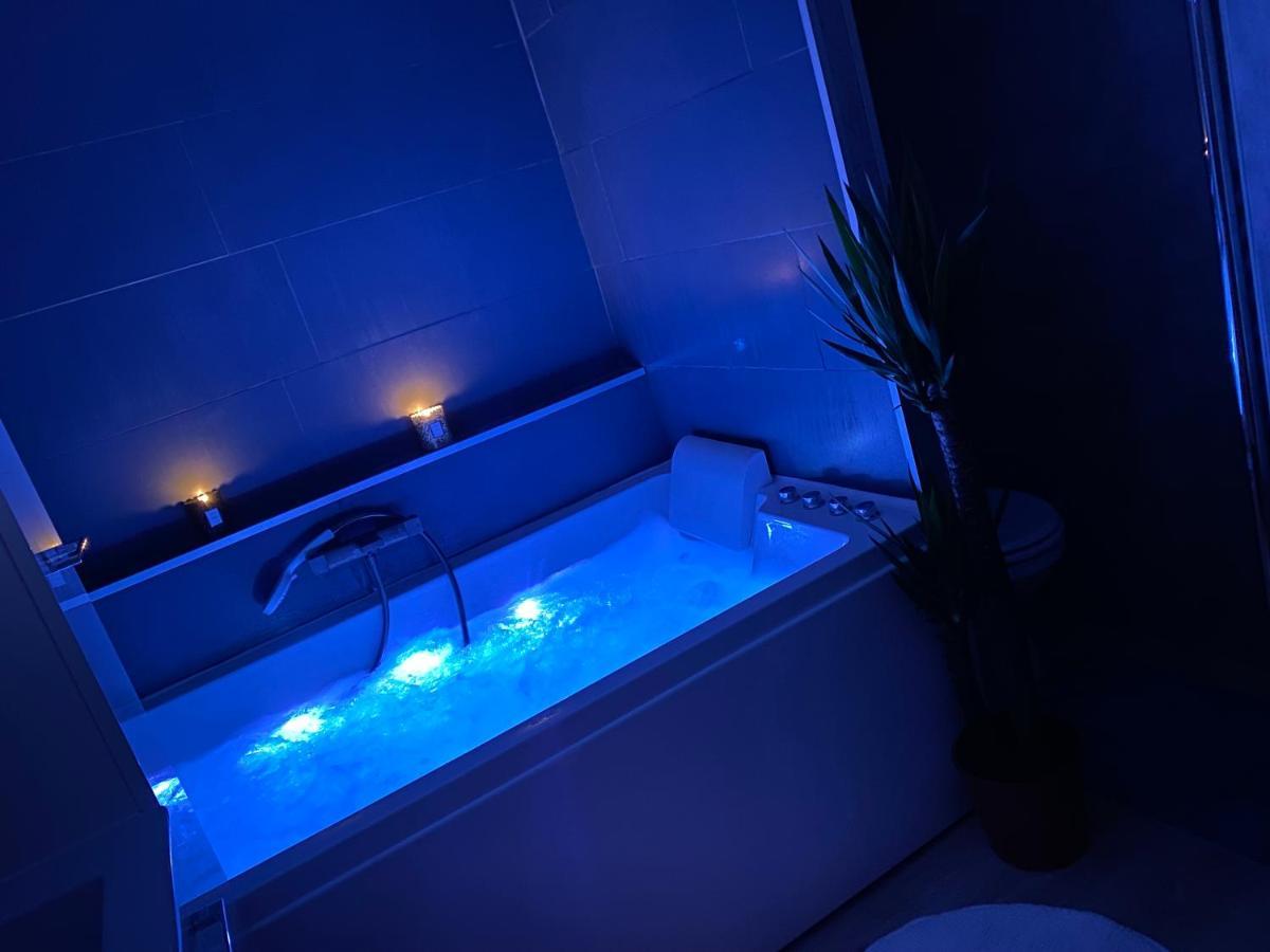 Sublime Appartement Avec Balneo Toulouse Exterior foto
